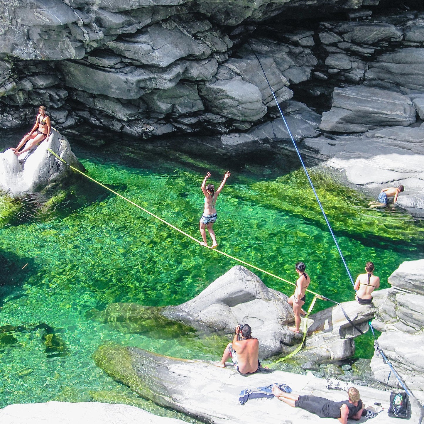 Gibbon Slacklines ClassicLine komplett set inklusive trädskydd | 15 m | TÜV-testad | balan och kul med studsmatteeffekt | Ergonomisk spärrhake | Perfekt för nybörjare och avancerade